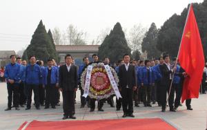 益和熱力公司開展清明祭掃烈士陵園活動(dòng)